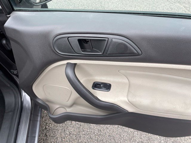 Used 2017 Ford Fiesta SE FWD image 39
