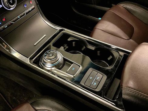 Used 2020 Ford Edge Titanium w/ Equipment Group 301A image 16