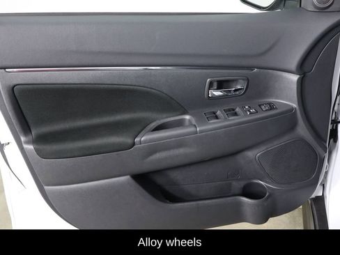 Used 2024 Mitsubishi Outlander Sport ES image 18