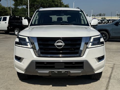 Used 2024 Nissan Armada SV AWD/4WD image 10