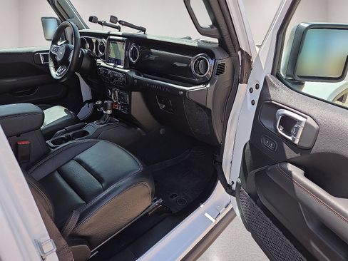 Used 2023 Jeep Wrangler Unlimited Rubicon 392 AWD/4WD image 14