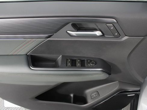 New 2026 GMC Acadia AT4 w/ Luxury Package image 16