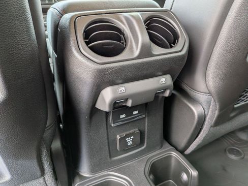 New 2026 Jeep Gladiator Rubicon AWD/4WD image 25