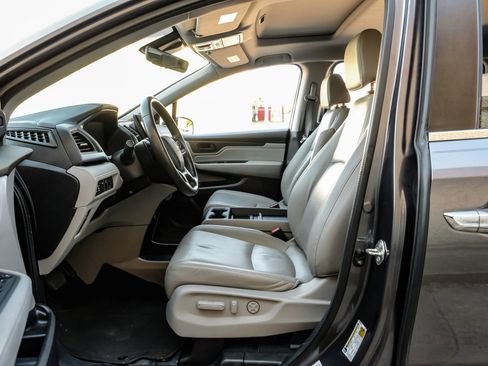 Used 2018 Honda Odyssey EX-L image 4