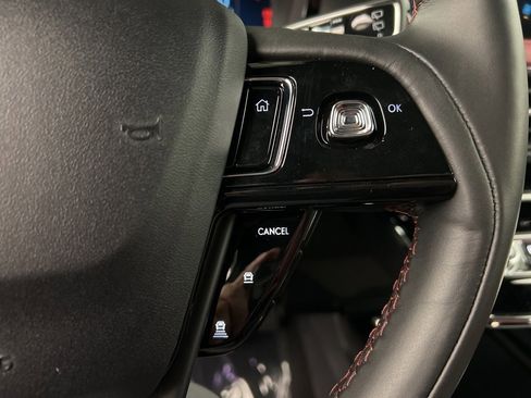 New 2026 Lincoln Corsair Reserve image 17