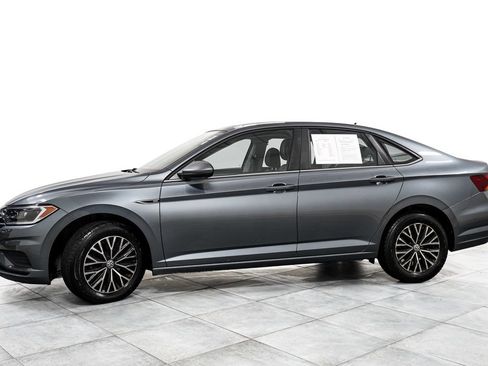 Used 2019 Volkswagen Jetta SEL FWD image 4