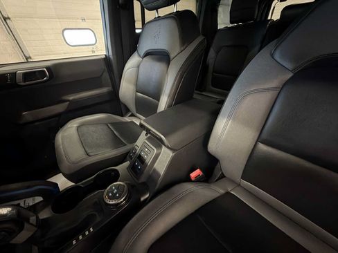 Used 2023 Ford Bronco Black Diamond AWD/4WD image 21