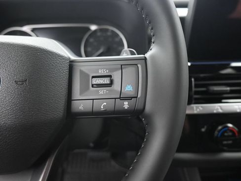 New 2026 Nissan Pathfinder SV w/ SV Premium Package FWD image 12