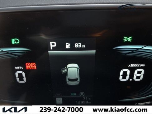 Certified 2025 Kia Telluride LX image 17