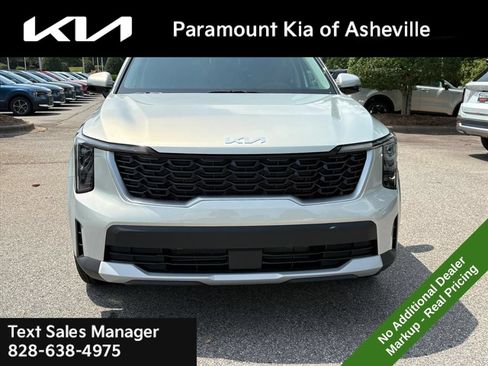New 2026 Kia Sorento LX FWD image 2