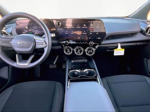 New 2026 Chevrolet Blazer EV LT image 6
