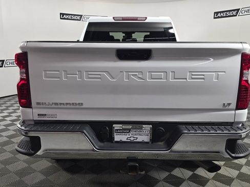 Used 2024 Chevrolet Silverado 2500 LT w/ Convenience Package image 5