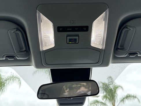 Used 2024 Toyota RAV4 XLE FWD image 22