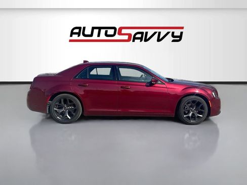 Used 2022 Chrysler 300 S RWD image 8