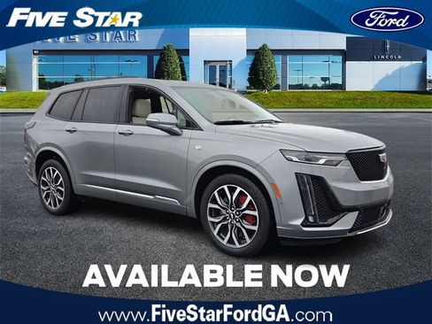 Used 2025 Cadillac XT6 Sport w/ Technology Package image 1