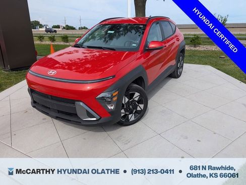 Used 2024 Hyundai Kona SEL AWD/4WD image 1