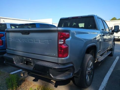 Used 2024 Chevrolet Silverado 2500 Custom w/ Custom Value Package AWD/4WD image 6