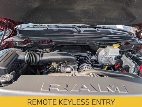 Used 2019 RAM 1500 Laramie AWD/4WD image 13