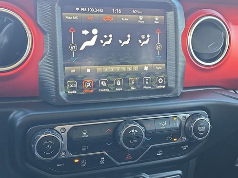 Used 2020 Jeep Gladiator Rubicon image 18