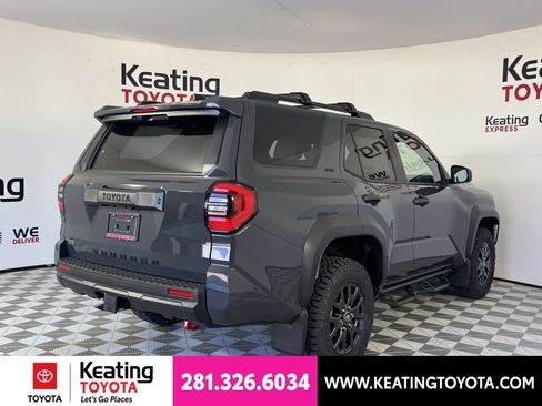 New 2026 Toyota 4Runner SR5 AWD/4WD image 14