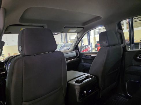 Used 2024 Chevrolet Silverado 1500 LT w/ Convenience Package II image 18