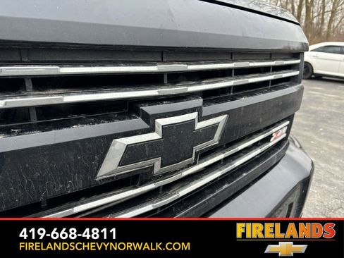 Used 2017 Chevrolet Silverado 2500 LTZ image 8