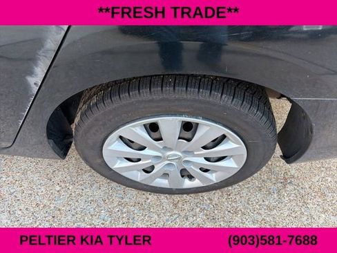 Used 2019 Nissan Sentra S image 7