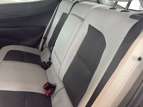 Used 2020 Chevrolet Bolt Premier w/ Infotainment Package image 11