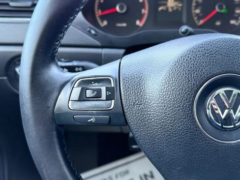 Used 2011 Volkswagen Jetta SE image 13