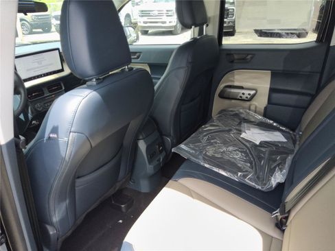 New 2026 Ford Maverick Lariat AWD/4WD image 25