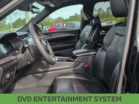 Certified 2025 Jeep Grand Cherokee L Overland w/ Luxury Tech Group IV AWD/4WD image 14