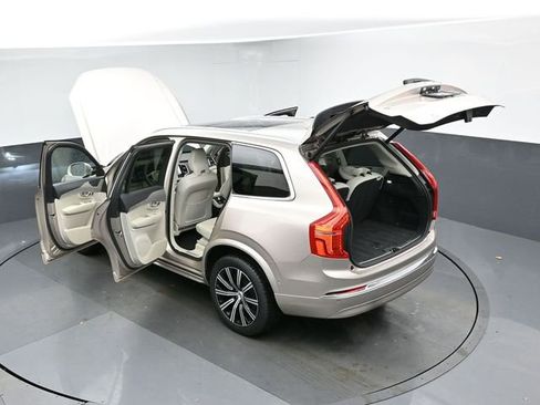 Used 2023 Volvo XC90 B6 Plus image 50