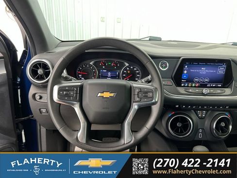 Used 2022 Chevrolet Blazer LT FWD image 25