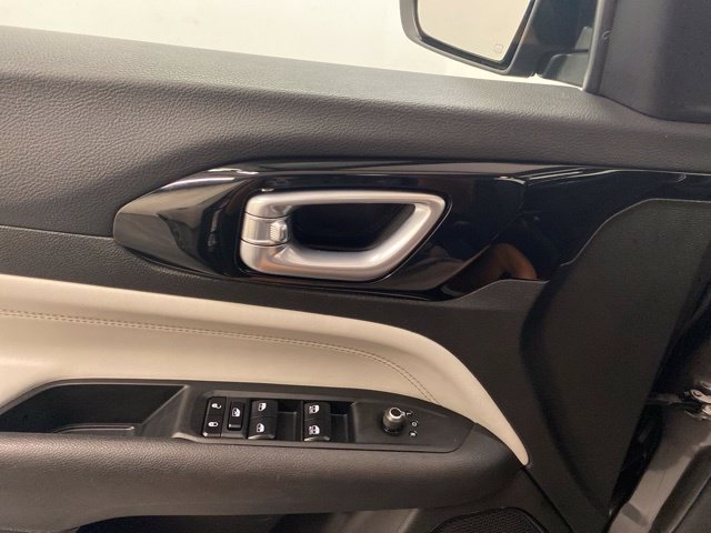Used 2023 Jeep Compass Limited w/ Sun and Sound Group AWD/4WD image 19