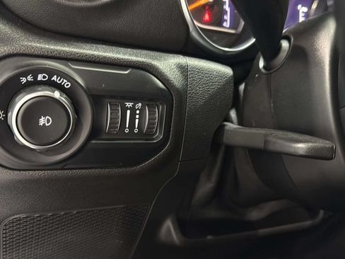 Used 2021 Jeep Wrangler Unlimited Sahara w/ Uconnect 4C Nav & Sound Group AWD/4WD image 34