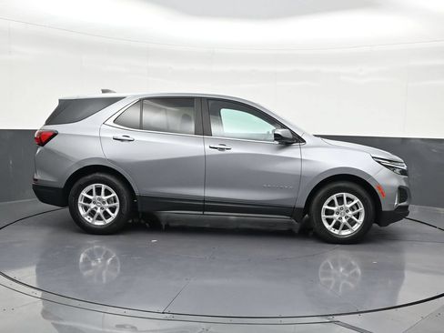 Used 2023 Chevrolet Equinox LT FWD image 7