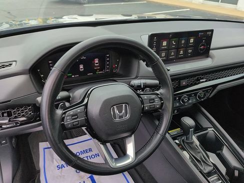 Used 2024 Honda Accord Touring image 13