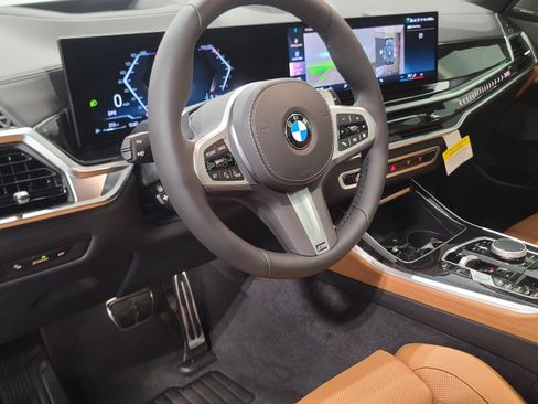 New 2026 BMW X5 xDrive40i w/ M Sport Package AWD/4WD image 13