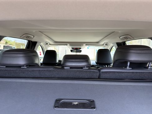 Used 2025 MAZDA CX-50 AWD 2.5 Hybrid w/ Premium Pkg image 16