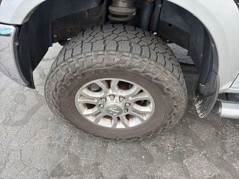 Used 2014 RAM 3500 Laramie w/ Cold Weather Group image 18