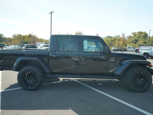 New 2025 Jeep Gladiator Sport image 8