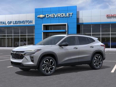 New 2026 Chevrolet Trax RS w/ Sunroof Package FWD image 2