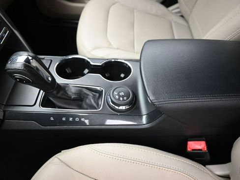 Used 2019 Ford Explorer Limited w/ Class III Trailer Tow Package image 20