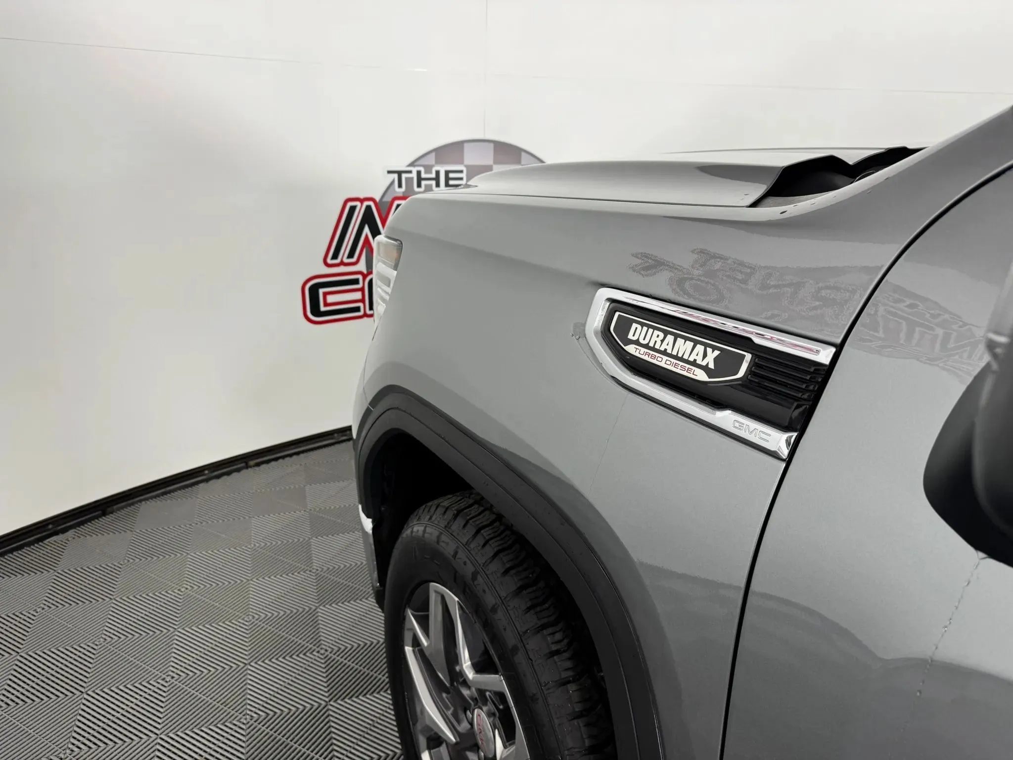 Used 2023 GMC Sierra 1500 SLT w/ SLT Premium Package AWD/4WD image 24