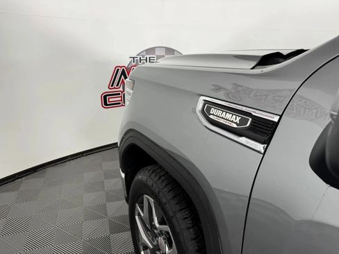 Used 2023 GMC Sierra 1500 SLT w/ SLT Premium Package AWD/4WD image 24