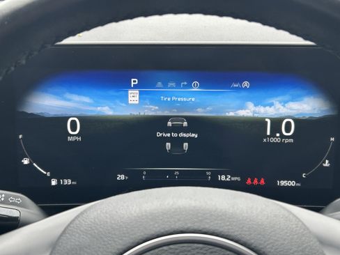 Used 2025 Kia Sportage SX image 25