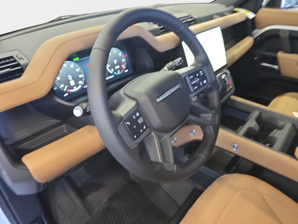 New 2026 Land Rover Defender 110 X-Dynamic SE AWD/4WD image 13
