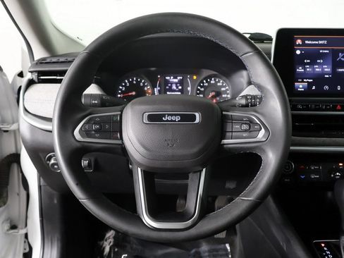 Used 2022 Jeep Compass Latitude AWD/4WD image 35