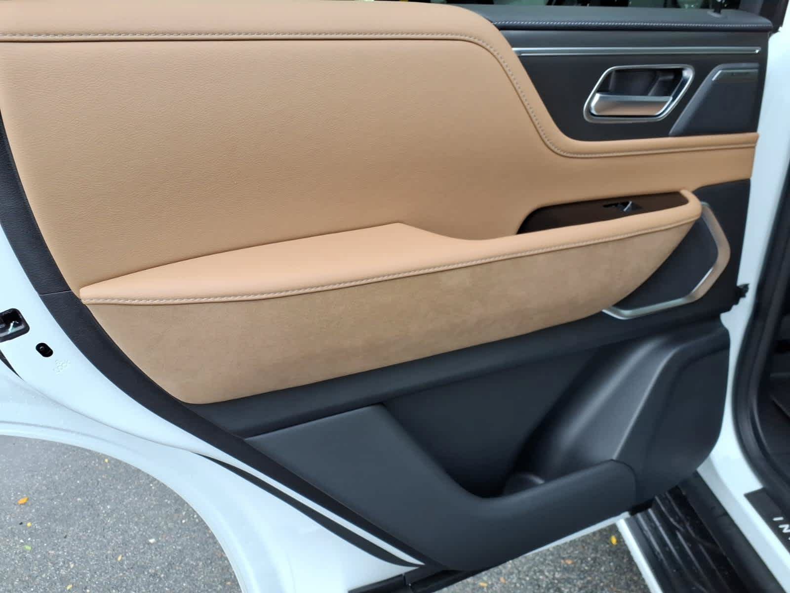 Certified 2027 INFINITI QX80 Luxe AWD/4WD image 12