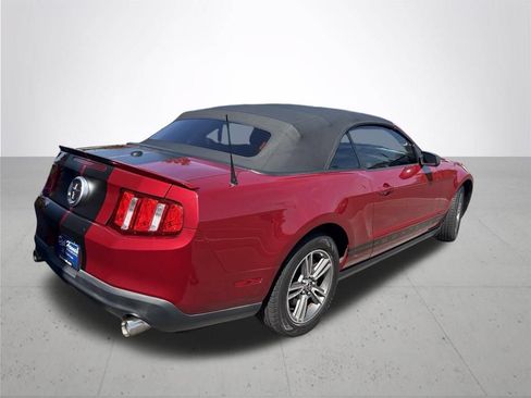 Used 2010 Ford Mustang Premium RWD image 6